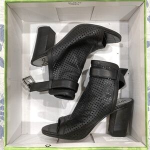 Black Chunky Edelman Heels - Size 5.5